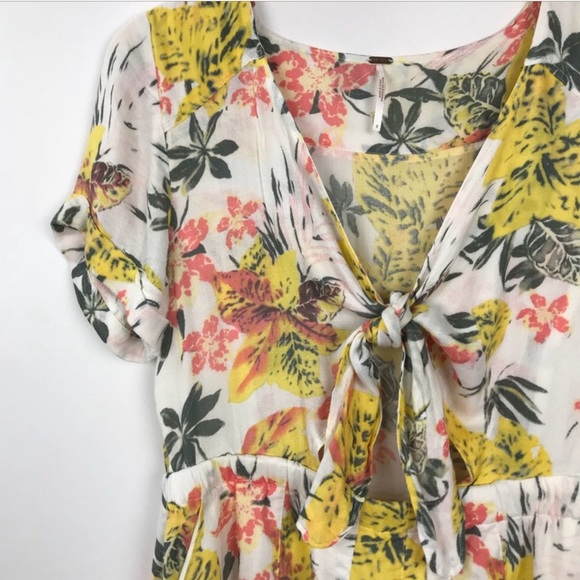 ⚡️Host Pick⚡️Free People Floral Tie up dress - Picture 2 of 8